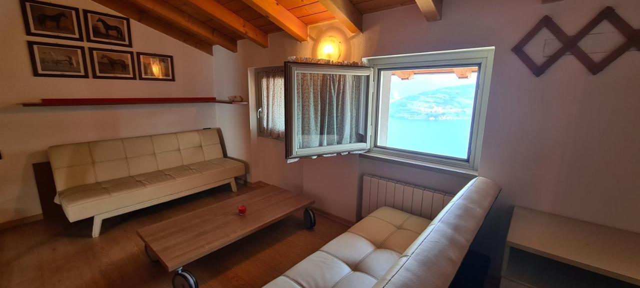 La Villetta In Residence Con Piscina E Vista Lago Parzanica Εξωτερικό φωτογραφία