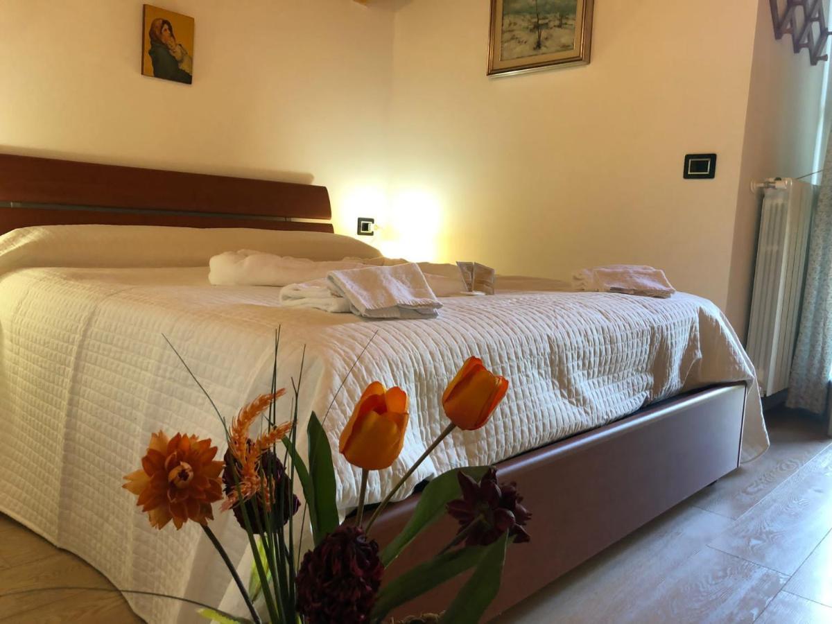 La Villetta In Residence Con Piscina E Vista Lago Parzanica Εξωτερικό φωτογραφία